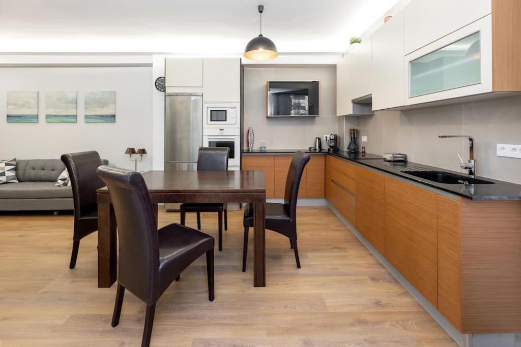 Precioso Piso Con Terraza En Centro De Granada Apartment ภายนอก รูปภาพ